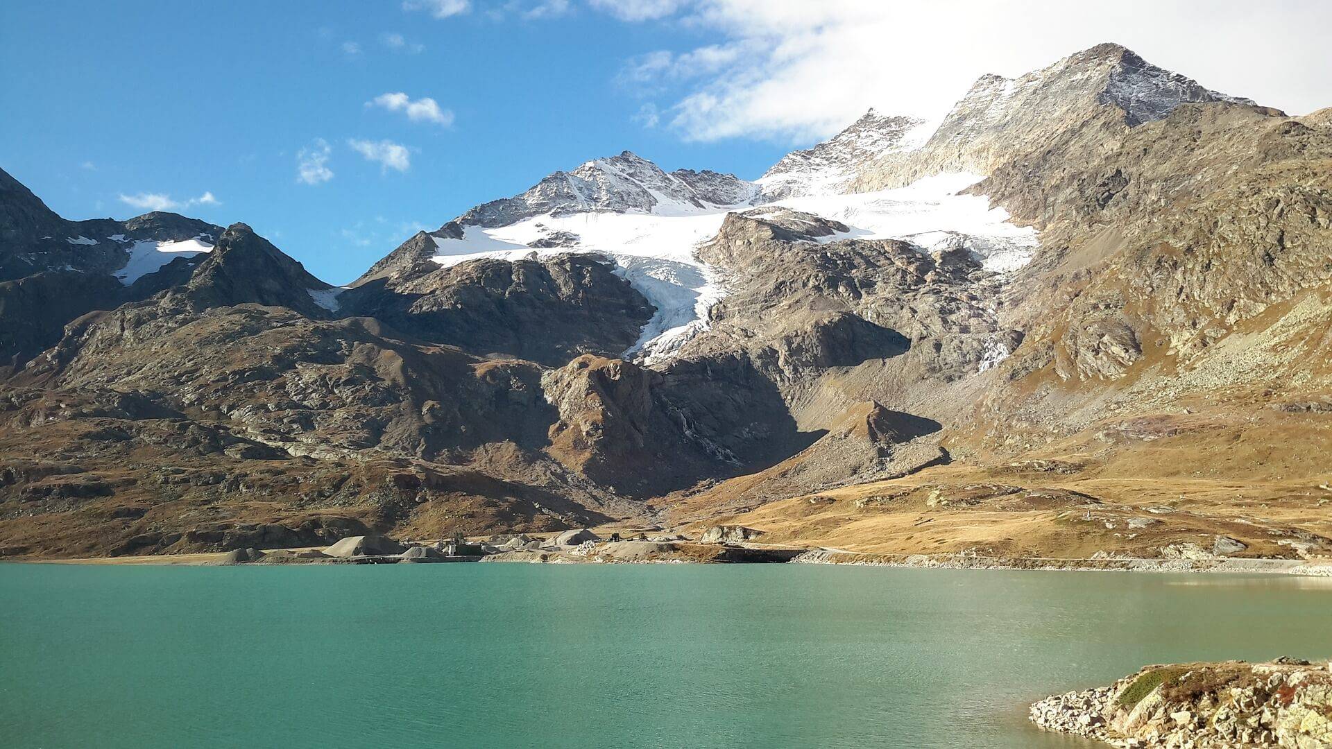 Territoire: lac de Bernina